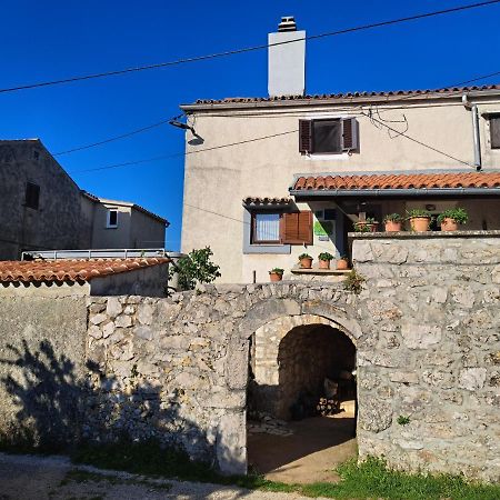 Holiday Home Pernata Εξωτερικό φωτογραφία
