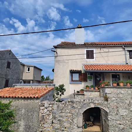 Holiday Home Pernata Εξωτερικό φωτογραφία