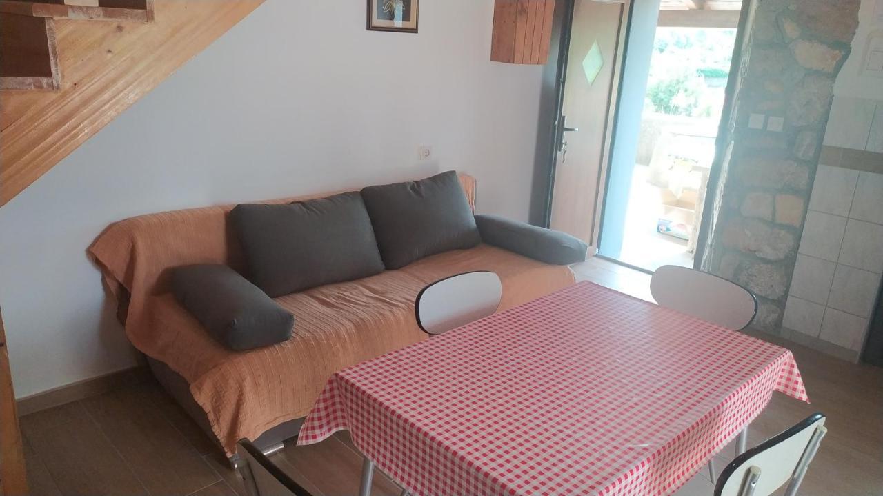 Holiday Home Pernata Εξωτερικό φωτογραφία