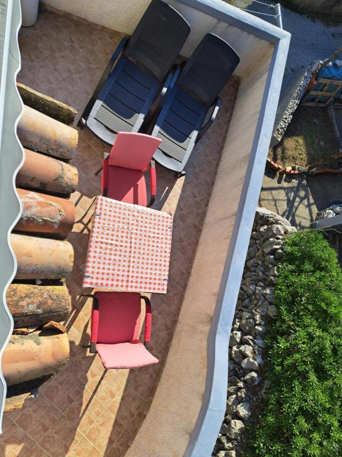 Holiday Home Pernata Εξωτερικό φωτογραφία