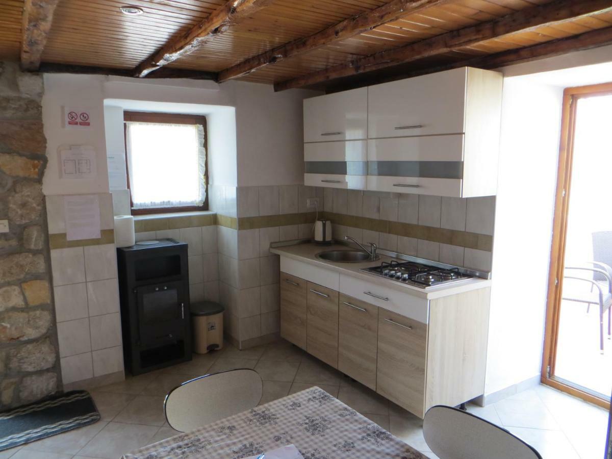 Holiday Home Pernata Εξωτερικό φωτογραφία